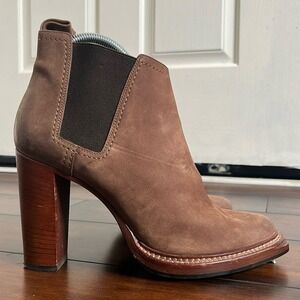 Pollini Women's Brown Leather Ankle High Heeled Boots size 40 Made in Italy